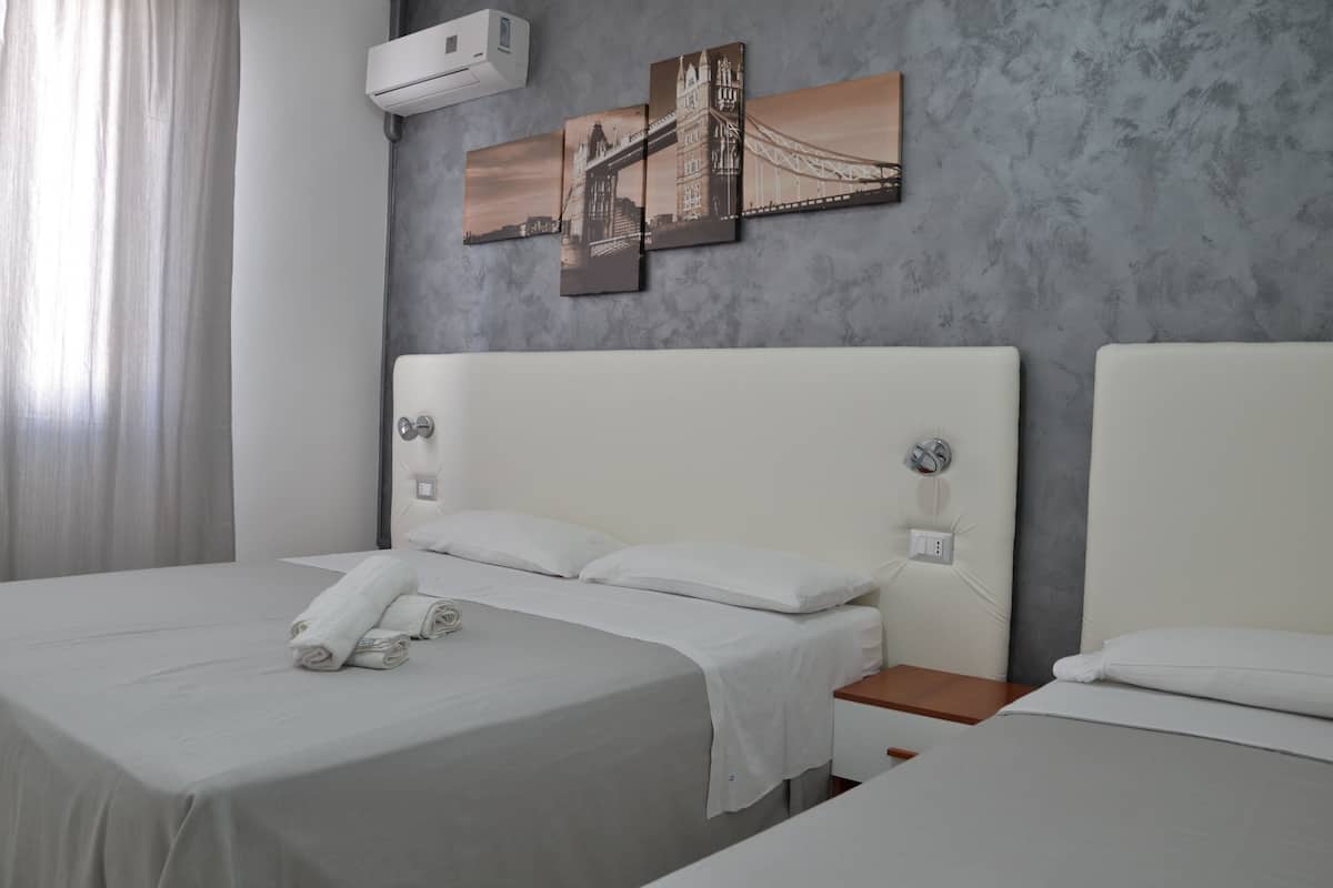 Dreibettzimmer