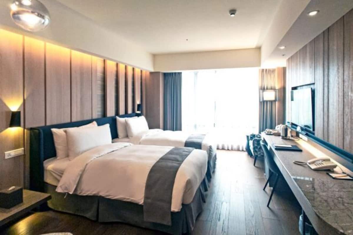 Hochwertige Bettwaren, Daunenbettdecken, kostenlose Minibar, Zimmersafe