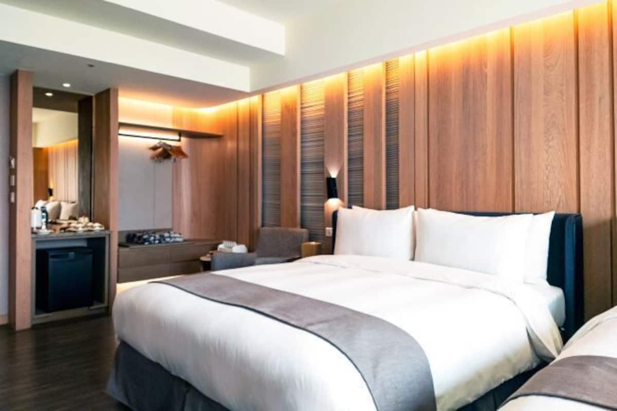 Hochwertige Bettwaren, Daunenbettdecken, kostenlose Minibar, Zimmersafe