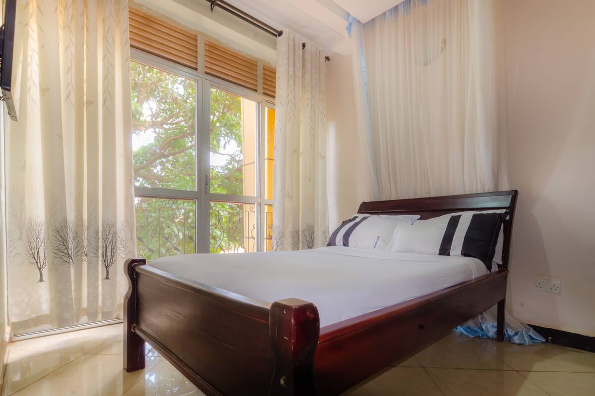 Single Room | Desk, WiFi (free)