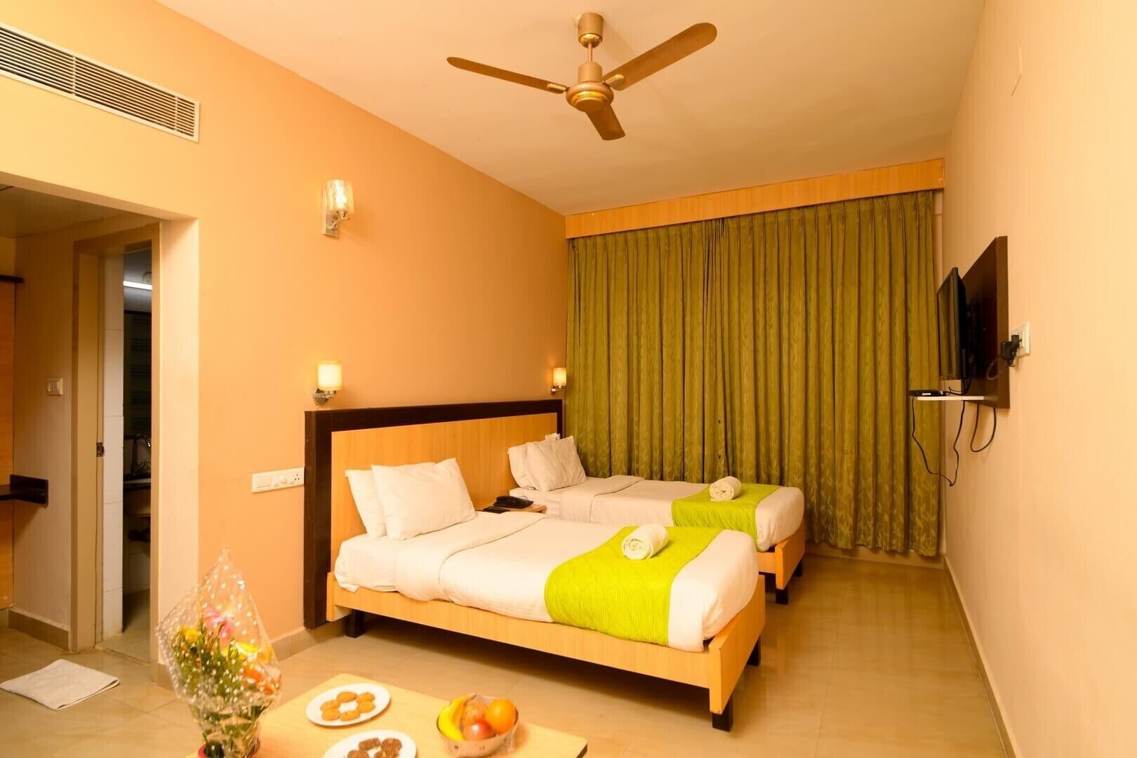 プレミアム ダブルまたはツインルーム | デスク、防音設備、可動式ベッド、WiFi (無料)