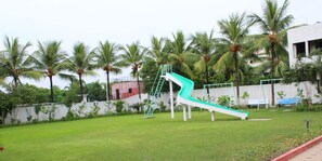 Property grounds - Rajhans Hotel and Resort (Diamond Harbour)