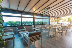 Free daily buffet breakfast - Hotel Originale (Rimini)