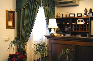 Reception hall - Hotel Astoria (Viareggio)