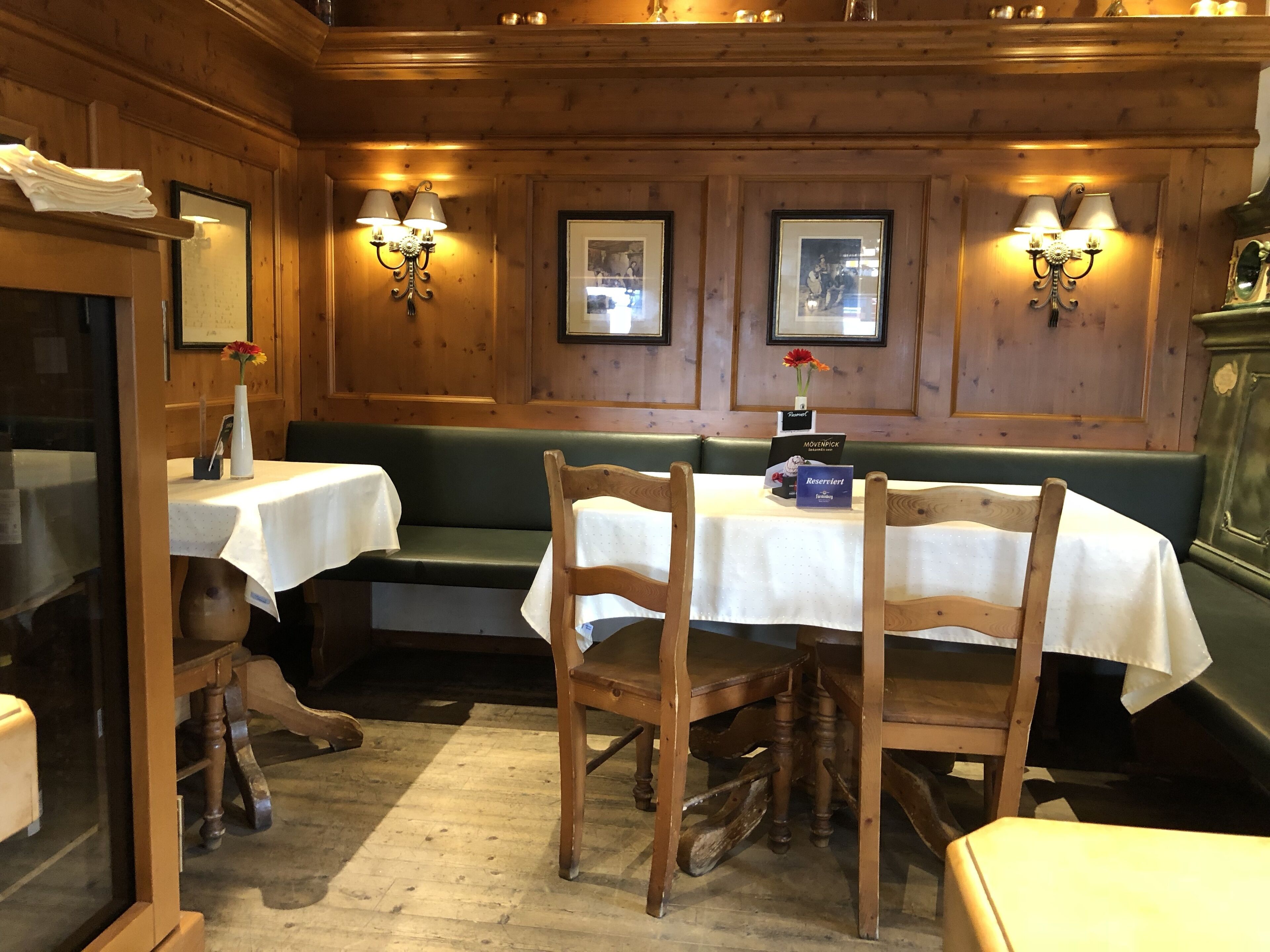 breakfast, lunch and dinner served