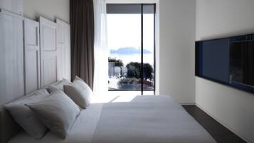 Camera Deluxe con letto matrimoniale o 2 letti singoli, balcone | Minibar, una cassaforte in camera, tende oscuranti, insonorizzazione