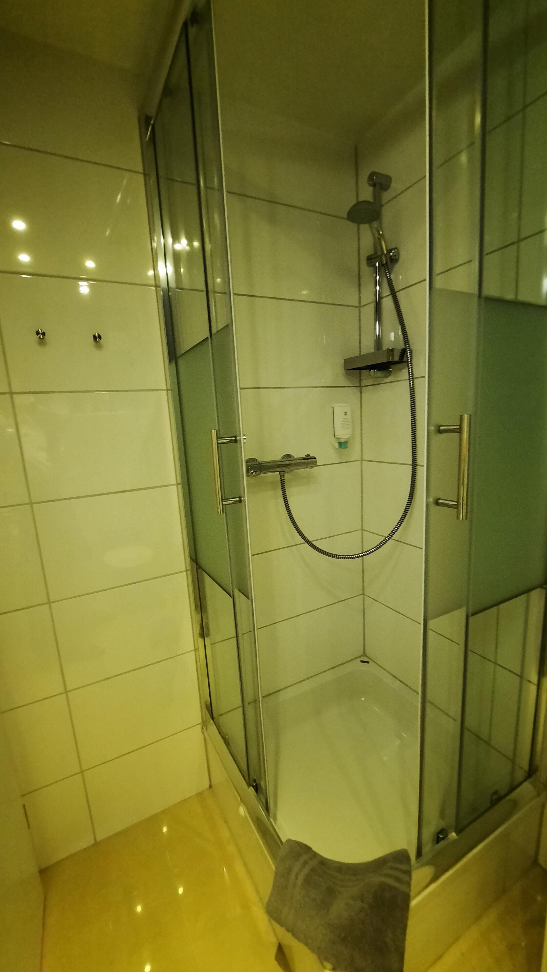 Photo - Hotel Merlin Garni