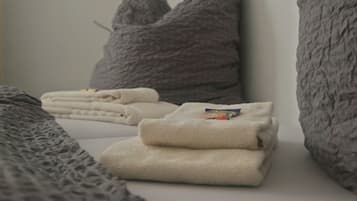 Standard Double Room, Private Bathroom (Doppelzimmer Standard)