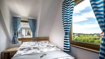 1 bedroom, soundproofing, iron/ironing board, bed sheets