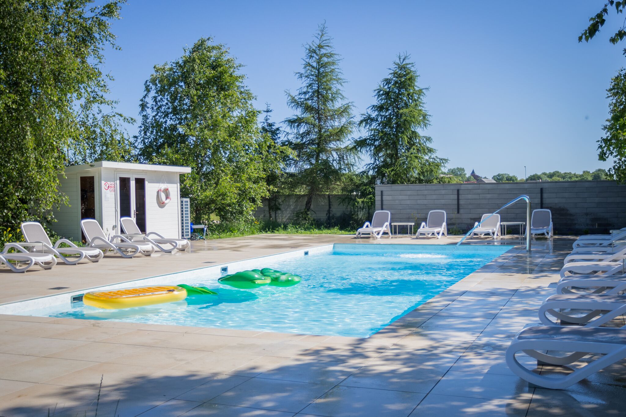 Alberca al aire libre por temporada 