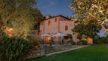 Espace banquet en plein air