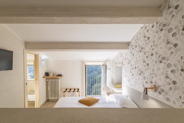 Comfort Twin Room, Valley View | Laptop workspace, iron/ironing board, free WiFi, bed sheets