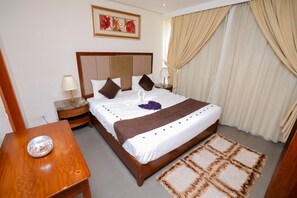1 bedroom, blackout drapes, soundproofing, free WiFi - Magic suite Abu Halifa (Abu Halifa)