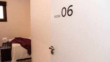 Geluiddichte muren, extra bedden (toeslag), gratis wifi, beddengoed