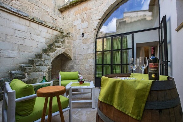 Double Room, Garden View | Terrace/patio