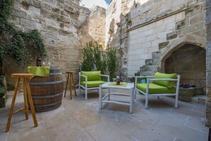 Double Room, Garden View | Terrace/patio - La Dimora delle Grazie (San Cesario di Lecce)