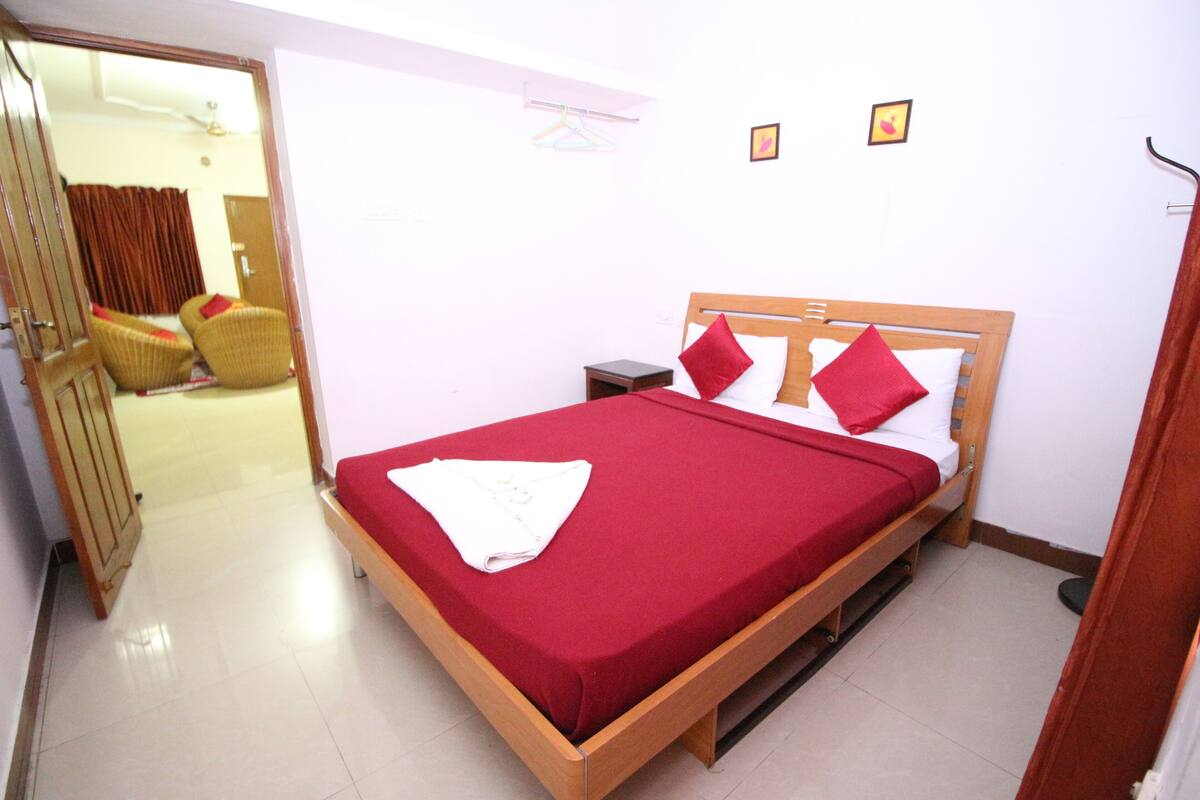 Suite junior, 1 cama Queen size | Sábanas de algodón egipcio y ropa de cama de alta calidad