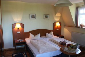 Iron/ironing board, free WiFi, bed sheets