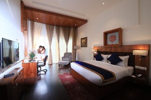 Camera Premium, 1 letto king | 1 camera, biancheria da letto di alta qualità, minibar