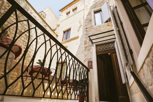 Entrada de la propiedad