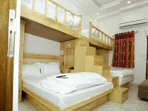 Desk, free WiFi - Kuldeep Guest House (New Delhi)