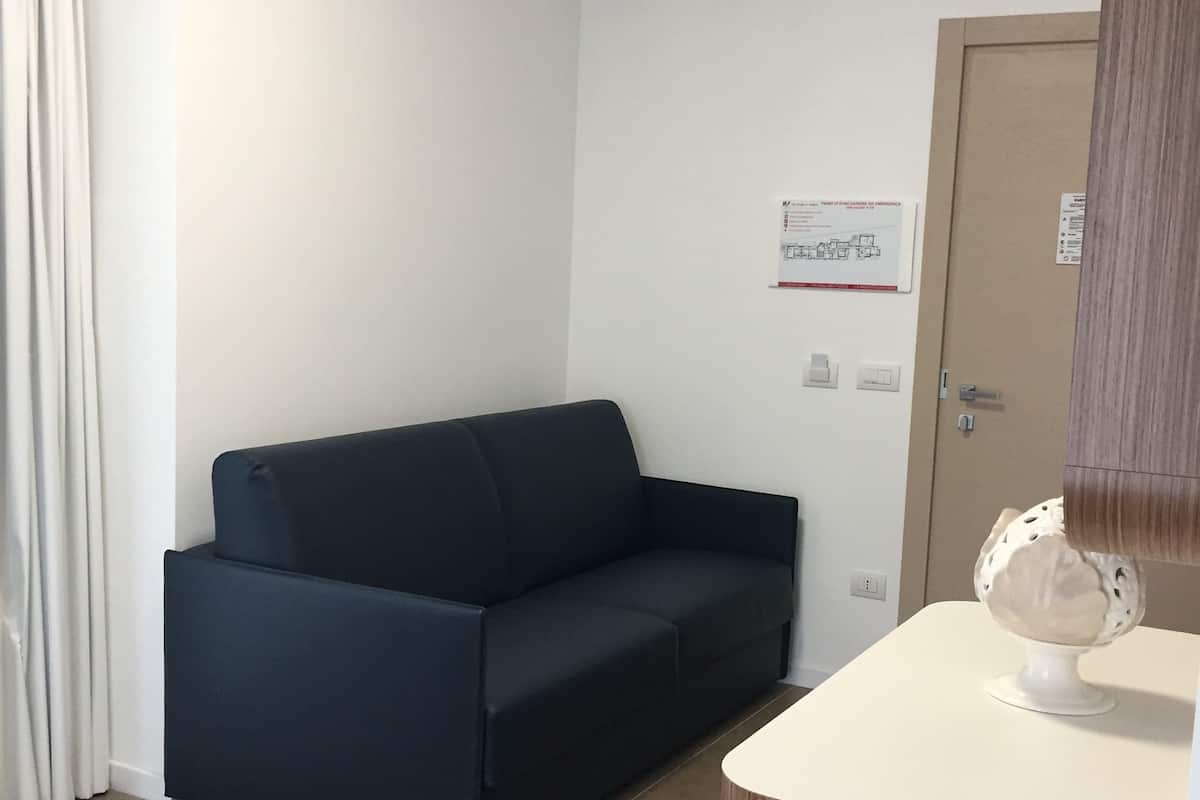 Junior-Suite | Minibar, Zimmersafe, kostenloses WLAN, Bettwäsche