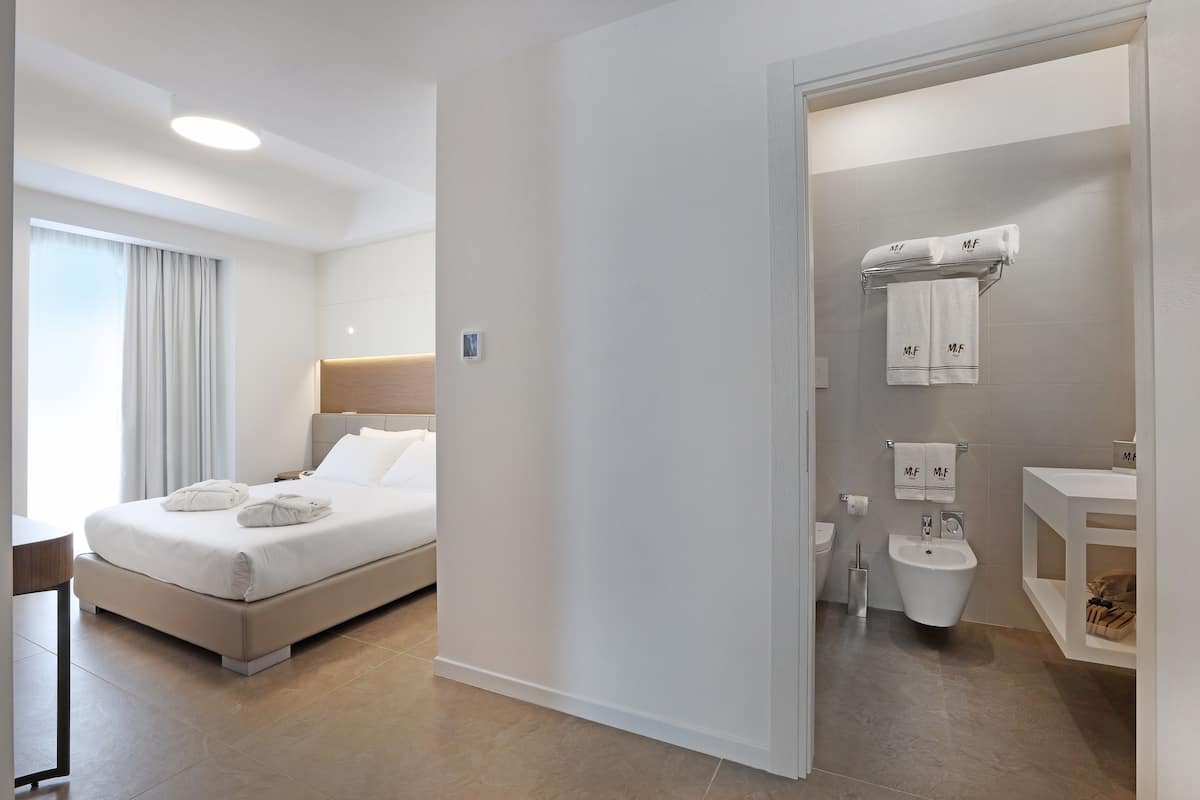 Suite | Minibar, Zimmersafe, kostenloses WLAN, Bettwäsche