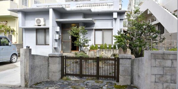 Exterior - Ho-ma ya (Ishigaki)