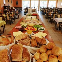 Desayuno bufé gratuito y diario