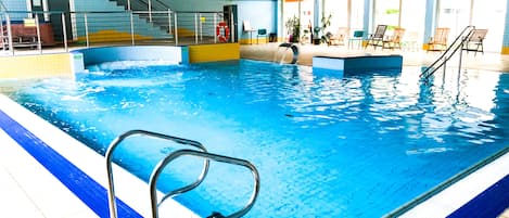 Indoor pool, pool loungers