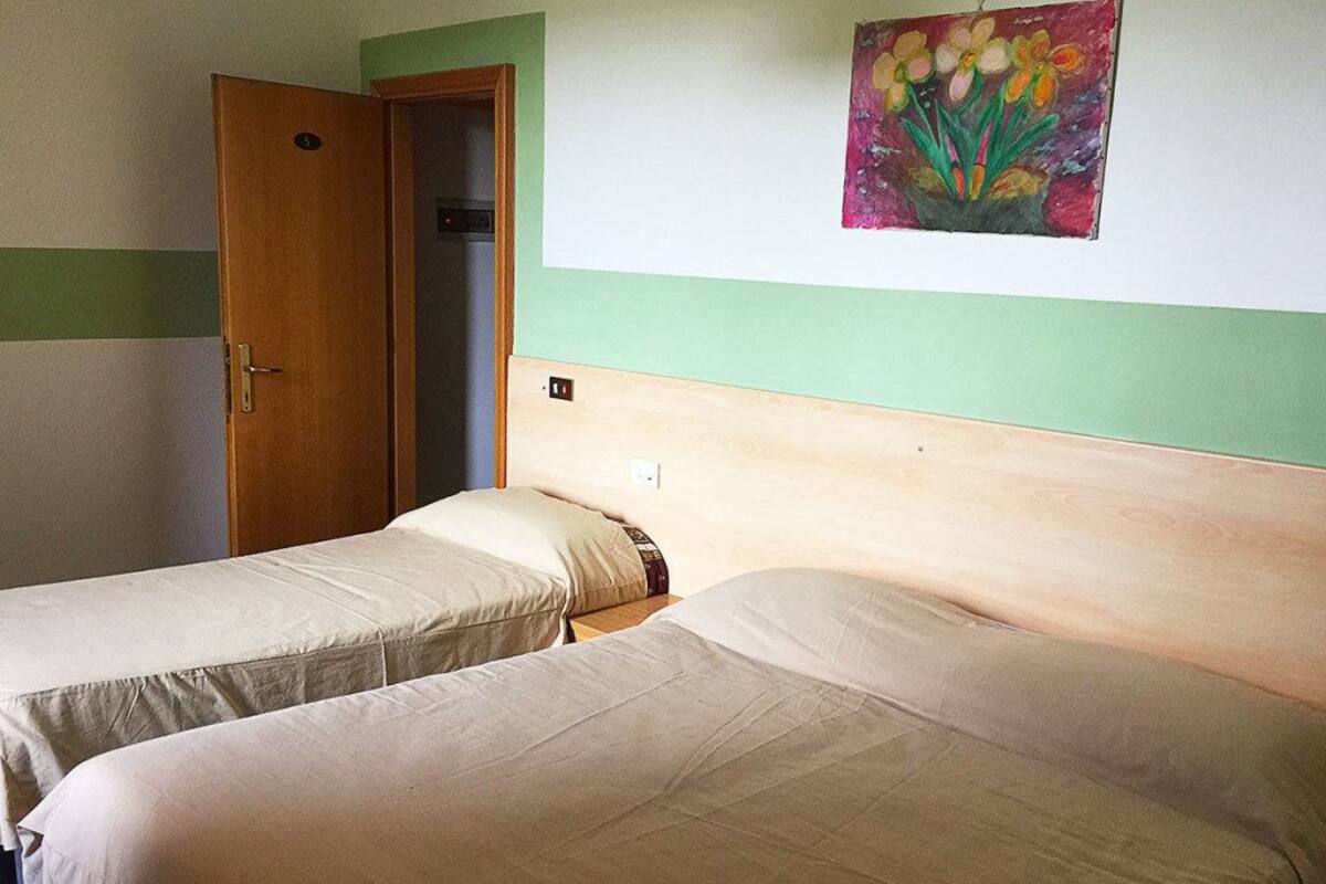 Habitación triple | Escritorio y wifi gratis