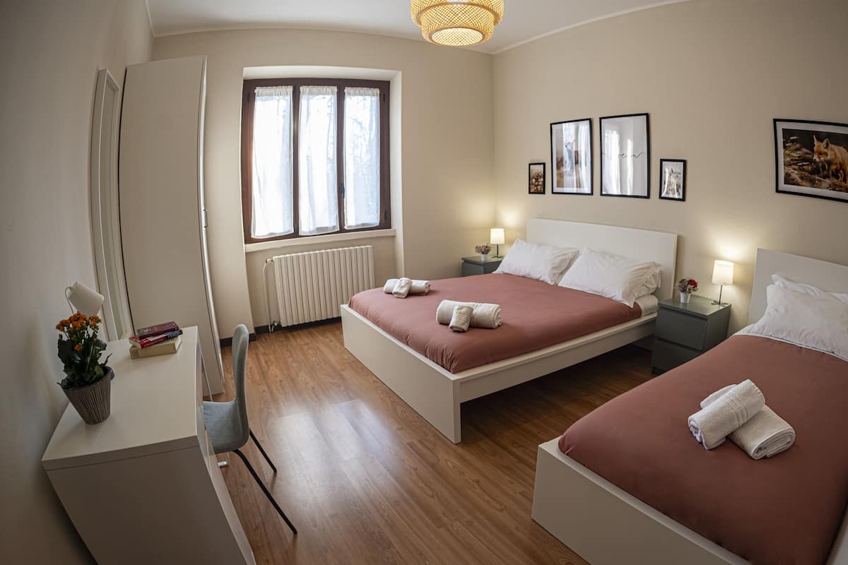 Family Room | 1 bedroom, bed sheets