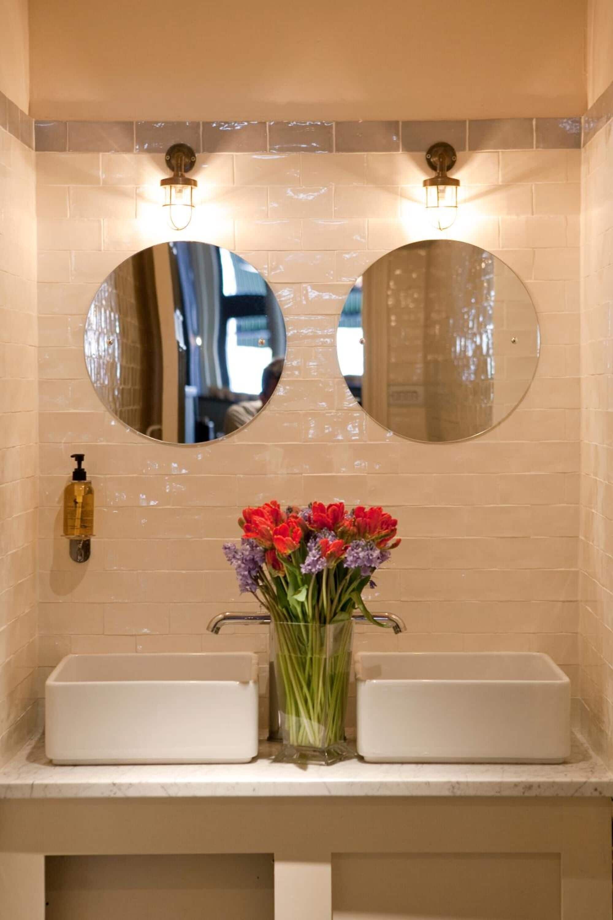 Free toiletries, towels