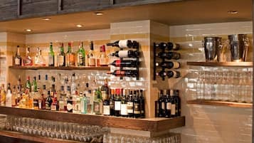酒吧(店内)