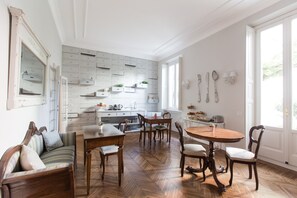 Breakfast meal - B&B La Foresteria (Milan)