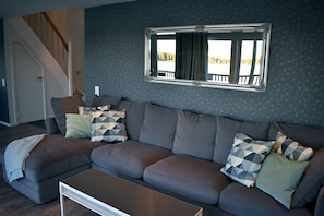 Premium Apartment | Living room