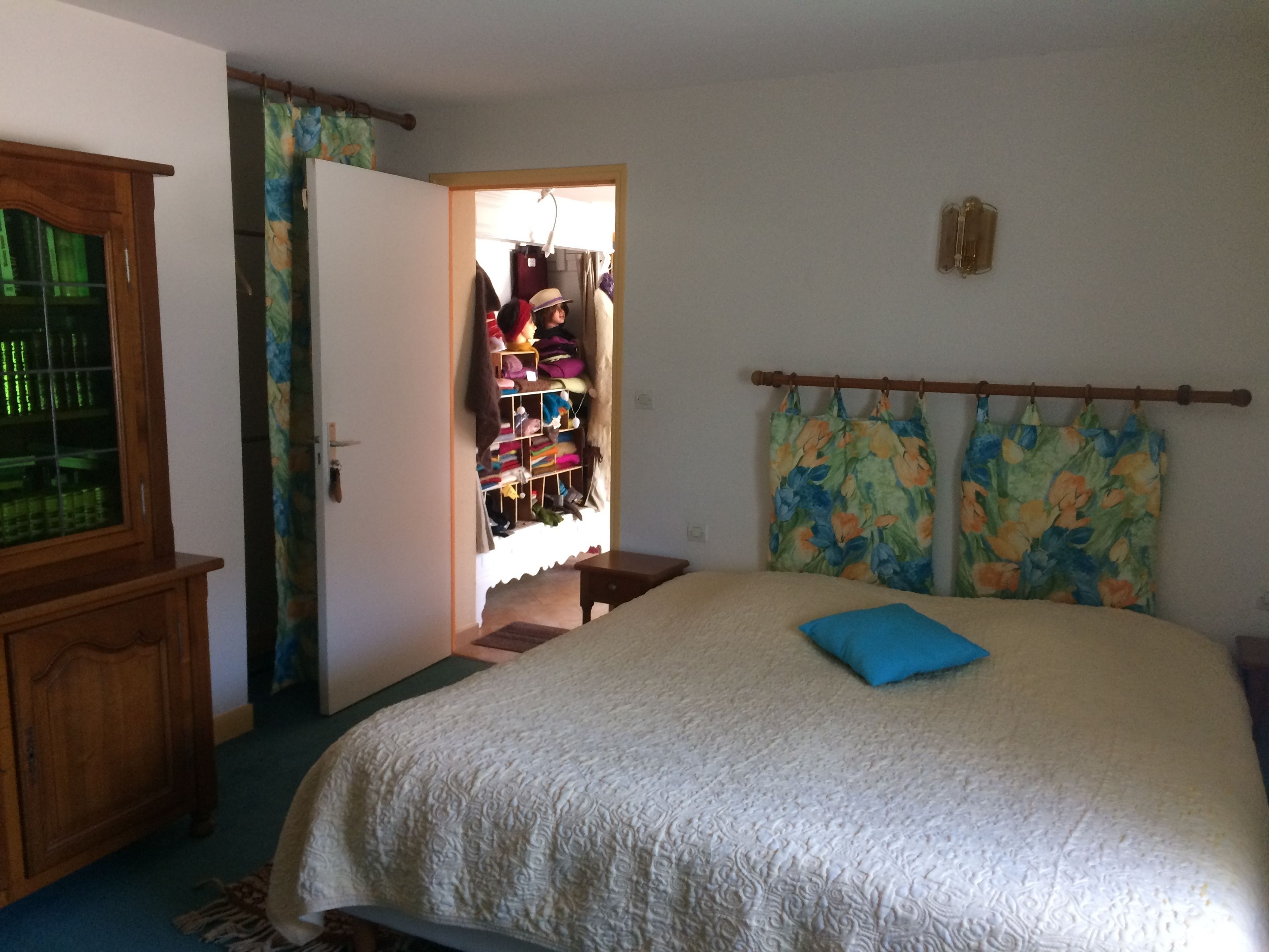 家庭套房 (Jaune) | 免費搖籃/嬰兒床、免費無線上網、床單