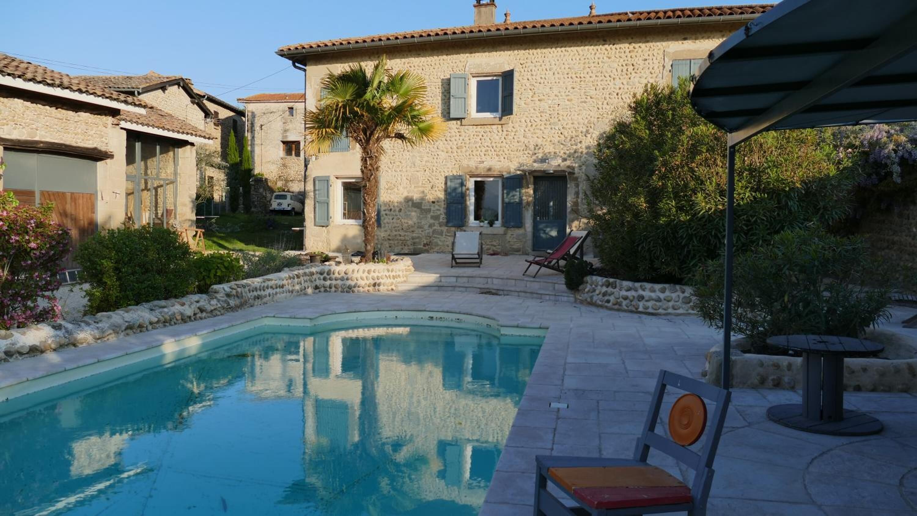 Piscine extérieure (ouverte en saison)