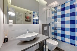 Deluxe Studio Suite | Bathroom - Grand Apartments - Tartaczna Deluxe (Gdansk)