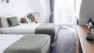 Twin Room, Sea View | In-room safe, iron/ironing board, free WiFi, bed sheets