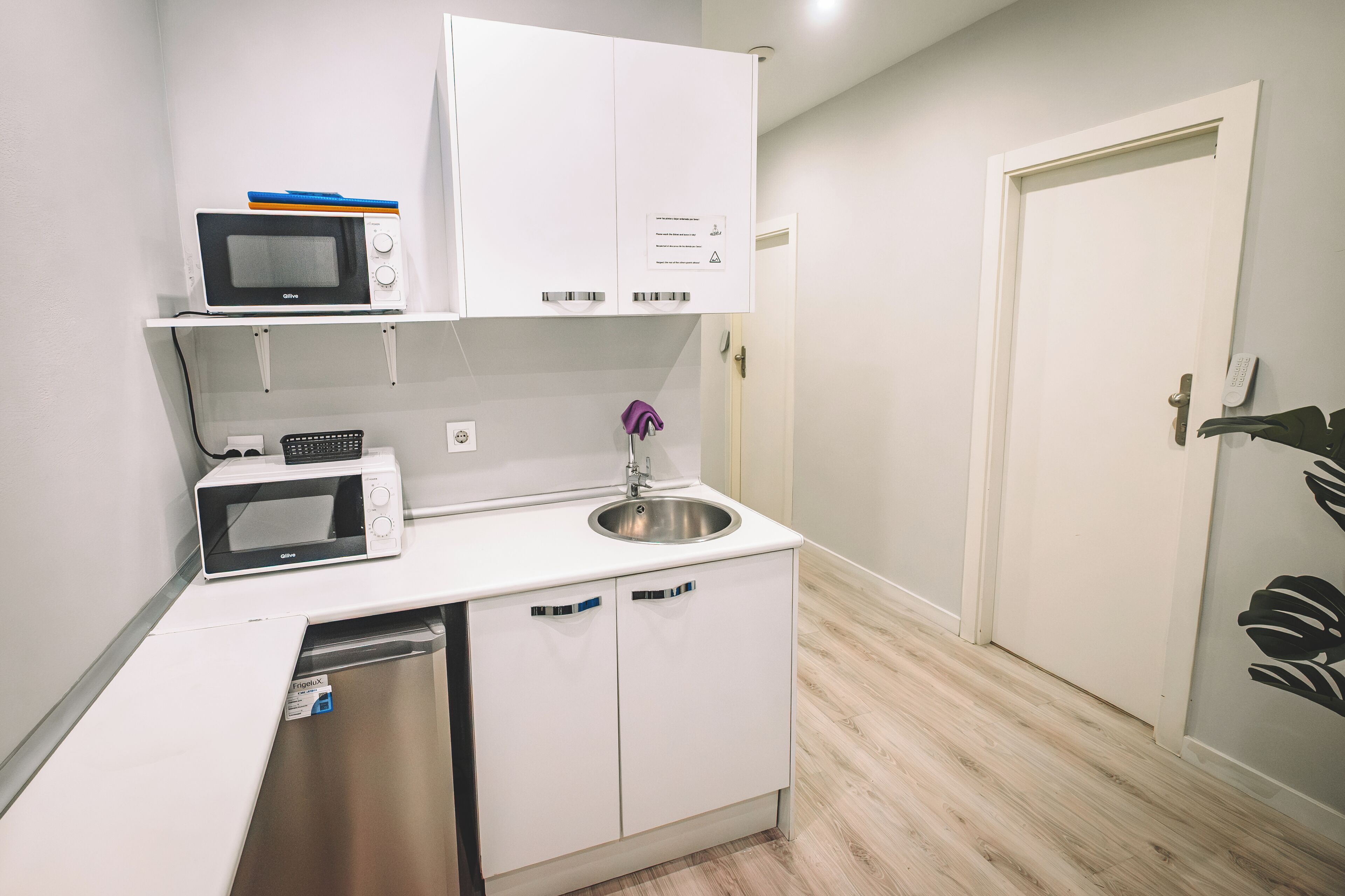 Τηλεόραση με επίπεδη οθόνη