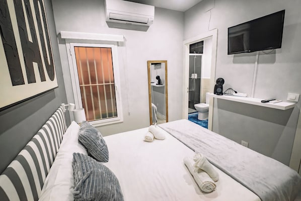 Couette en duvet d'oie, Wi-Fi gratuit, draps fournis