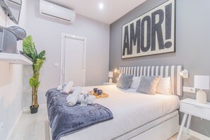 Down duvets, free WiFi, bed sheets