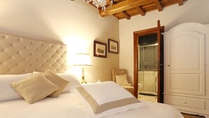 Unclassified image, 4 of 38, button - The Palazzetto Suites - Daplace Collection (Rome)