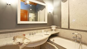 Unclassified image, 5 of 38, button - The Palazzetto Suites - Daplace Collection (Rome)