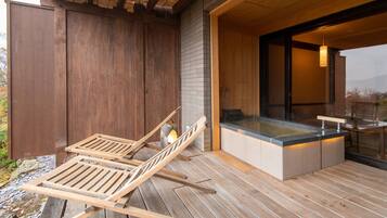 Twin Room w/ Private Onsen & Terrace (1F) Halfboard (Breakfast & Dinner), Check-in 3pm-6pm | 1 bedroom, minibar, in-room safe, desk