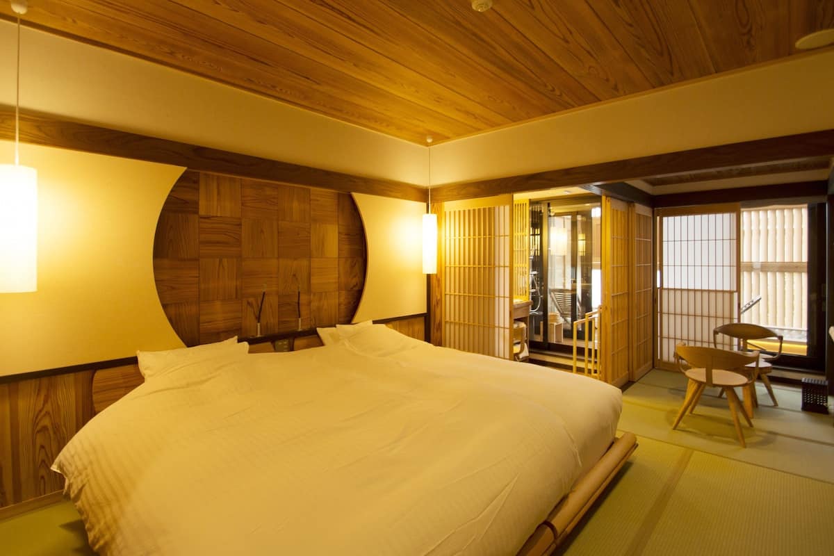Standard Twin Room, Japanese Breakfast, Check-in only between 3pm-6pm, Non Smoking | Minibar, in-room safe, individually decorated, individually furnished