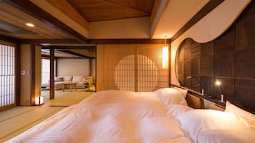 Suite, para no fumadores (Check in 3-6pm, Japanese Breakfast) | Minibar, caja de seguridad en la habitación y decoración personalizada