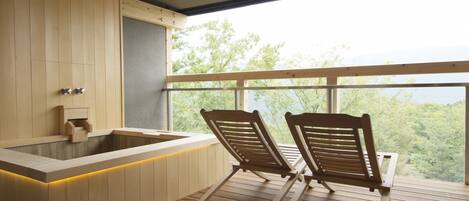 Suíte, para não fumantes (Check in 3-6pm, Japanese Breakfast) | Sacada