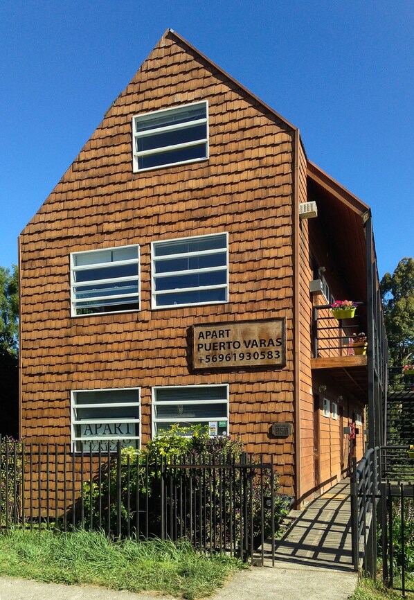 Fachada de la propiedad